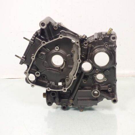 [PRODUIT D'OCCASION] Carter moteur gauche origine pour moto Suzuki 650 SV 1999 à 2002 (1/3)