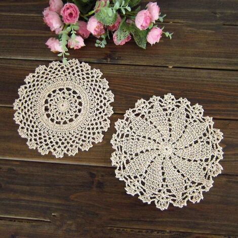 Lot de 4 napperons ronds en dentelle de coton crochetée à la main, 18 cm (7 pouces), beige et blanc assortis. (1/5)