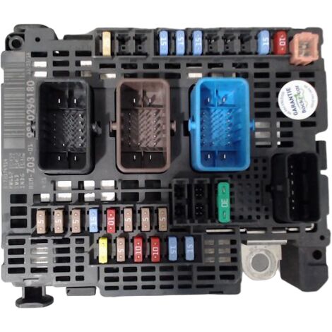 Boite A Fusibles PEUGEOT 5008 9810296180 boite-a-fusibles-peugeot-5008-9810296180