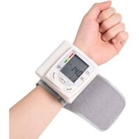 Tensiomètre de Poignet, Digital LCD Tensiomètre Tension Artérielle Et La Fréquence Cardiaque, Appareil de Surveillance de La Tension Artérielle Au Poignet, pour Les Soins Infirmiers À Domicile