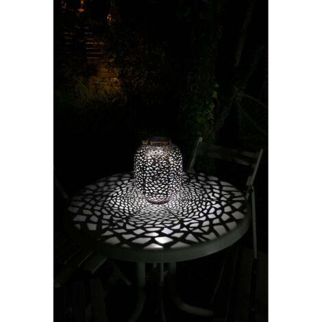 Lanterne solaire métal ajouré à poser ou à suspendre, style oriental chic, jeux d’ombres raffinés (1/4)