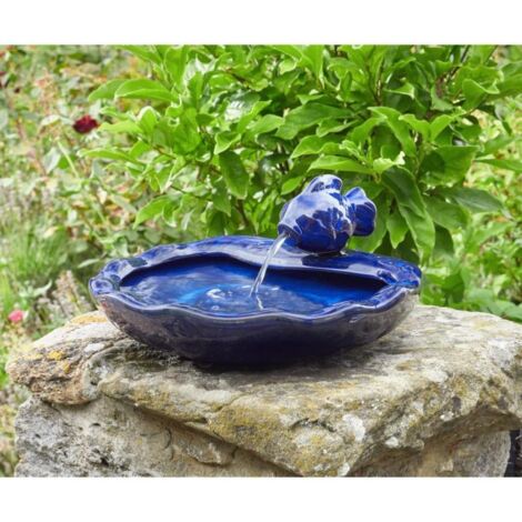 Fontaine de jardin solaire en céramique bleu foncé – Panneau solaire 0,8W – Pompe 300 l/h – Vasque 37 x 32 cm – Accessoire poisson – Smart Garden