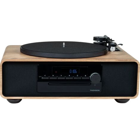Con sus elegantes curvas y su acabado en roble claro, este sistema estéreo con tocadiscos integrado te permite escuchar tu música a través de discos d