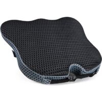 Coussin d'assise en mousse à mémoire de forme souple et haute densité – l'assise en forme de coin et le dossier surélevé élargissent votre champ de vision et offrent un soutien confortable au bas du d