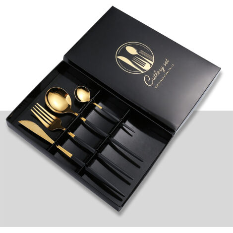 Set di posate in acciaio inossidabile occidentale con coltello, forchetta, cucchiaio e bacchette, nero e oro