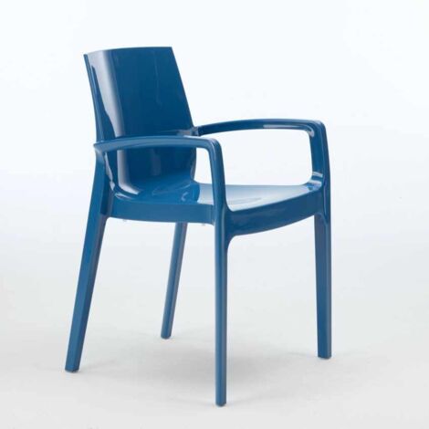 Grand Soleil – Chaise empilable en polypropylène avec accoudoirs – Confort ergonomique – Résistante aux intempéries – Pour salle à manger et extérieur (1/5)