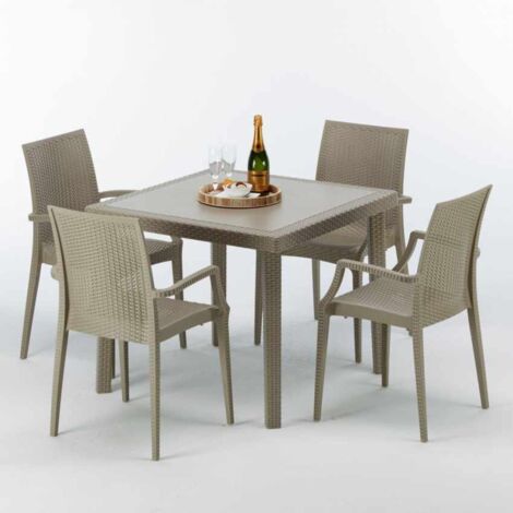 Grand Soleil – Ensemble table carrée beige 90x90cm – 4 chaises colorées empilables en polypropylène – Résistant aux intempéries – Made in Italy
