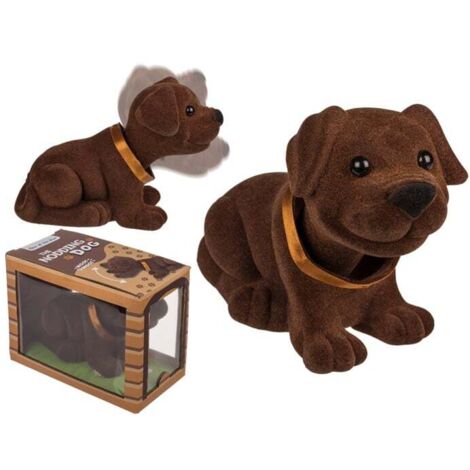 Chien hochant la tête vers la voiture, souvenir des années 80-90, en hommage à un chien de la PRL. (1/3)
