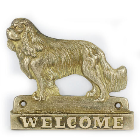 Plaque de porte avec un Cavalier King Charles Spaniel, plaque de bienvenue en laiton, panneau unique avec le mot « Bienvenue » par Art-Dog (1/4)