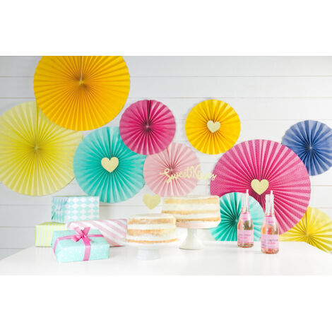 Lot De 5 Emporte-Pièces En Forme De Cœurs Avec Livret De Recettes