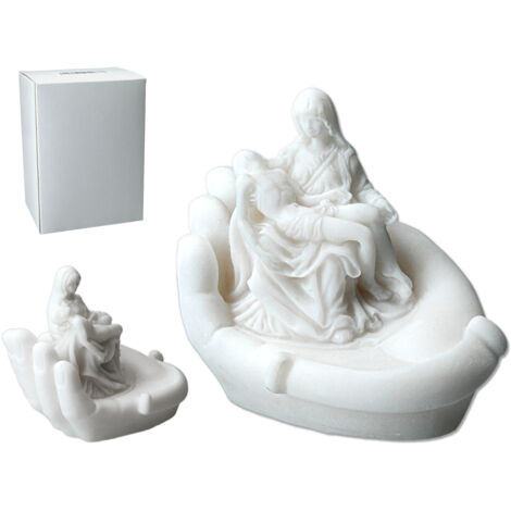 Pietà sur la main (1/5)