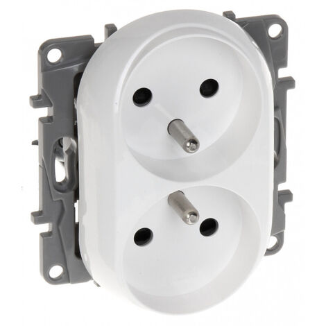 Prise double sans cadre avec mise à la terre niloe 764542 Legrand 2703 (1/3)