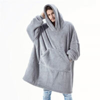 Sweat Plaid a Capuche Adulte Plaid Polaire avec Manche Femme Homme Couverture à Capuche avec Manche Poches Portables, Plaid Pull Couverture Canape TV Hiver, 95x85 cm Gris