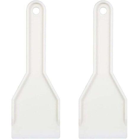 Un ensemble de deux grattoirs à glace en plastique rigide pour un dégivrage facile et propre du congélateur. (1/4)