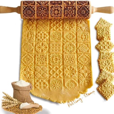 Presse à biscuits en bois avec rouleau et tampon, ornée de motifs vintage et traditionnels, idéale pour créer des biscuits amusants pour les enfants (motif vintage). (1/5)