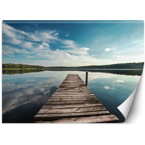 Fototapete, Blick vom Pier auf den See und den Wald – 250x175