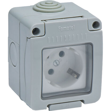 FAMATEL – Doble base  Enchufe de empotrar  Serie Garden  IP55  Protección Infantil  Este enchufe es a prueba de agua  Fácil de instalar este producto  Aluminio  Gris