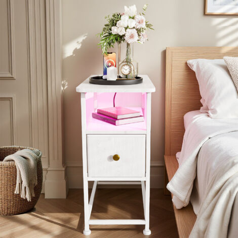 Mesita de noche con 1 cajón, con USB y LED, 60 x 30 x 62 cm, escandinava, mueble de dormitorio, MDF y metal, tiradores dorados, blanco (1/5)