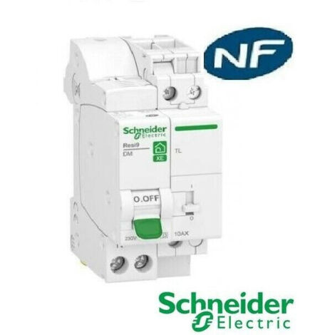 Schneider – Disjoncteur télérupteur 1P+N 16A 230V – Courbe C 3000A – Commande à distance bouton-poussoir lumineux – IP20 (1/10)
