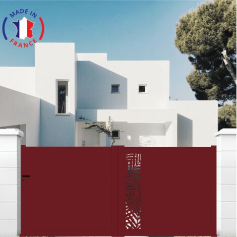 Portail aluminium coulissant découpe laser en kit dimensions L.4000 (entre piliers) X H.1500 mm Couleurs Rouge (RAL 3004)
