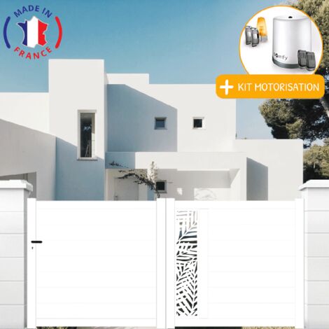 Portail aluminium coulissant découpe laser en kit + Motorisation dimensions L.3500 (entre piliers) X H.1500 mm Couleurs Blanc (RAL 9010) (1/2)