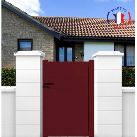 Portillon aluminium modèle plein en kit dimensions L.1000 (entre piliers) x H.1700 mm Couleurs Rouge (RAL 3004)