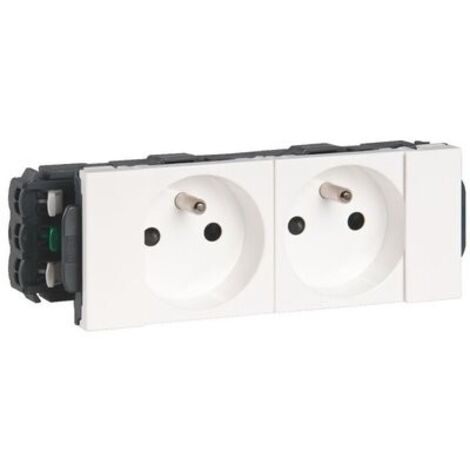 Legrand – Prise pour goulotte clippage direct 2x2P+T – 4 modules – Blanc – Plastique thermoplastique sans halogène – Protection IP40