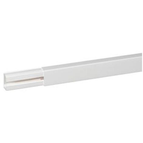 Legrand – Moulure DLPlus 40x20mm longueur 2,10m blanc – Indice de protection IP40 – Dispositif de maintien de câbles intégré