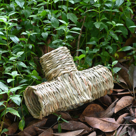 Handmade straw woven hamster tunnel with three-way opening, toy tortoise, guinea pig, and bird nest (1/5)