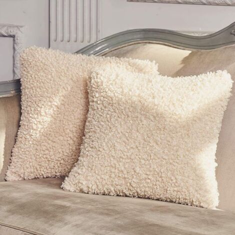 Lot de 2 housses de coussin roulées en peluche alpaga 50 x 50 (blanc) housses de coussin décoratives de luxe en fausse fourrure housses de coussin décoration d'intérieur pour canapé salon chambre (1/5)