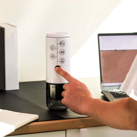 Cafetière Portable Pression 17Bar Machine Café Electrique Voyage Extérieur Compartiment Poudre Capsules Blanc Materiel ABS SUS Batterie 2600mAh Capacité Réservoir 120ml