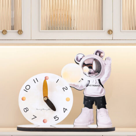Horloge de Bureau Décorative Space Man pour Chambre Bureau Salle de Réunion Silence Cadre Style Cartoon 23x21cm MDF (1/5)