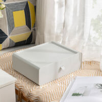 Boîte de rangement pour lingerie et accessoires, modèle 15 compartiments Gris, en plastique robuste, dimensions 30.5x22x10cm, avec couvercle anti-poussière et design superposable.