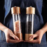 Manual salt and pepper mills: wooden stirrers with adjustable ceramic core, salt and pepper grinder, acrylic salt and pepper mill set from Prime
