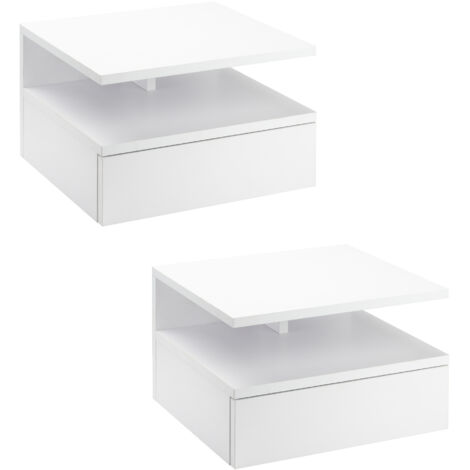 Meuble de cuisine style campagnard blanc, avec rangements multiples et pratiques, offrant un espace organisé pour la cuisine et une esthétique chaleureuse. (1/5)