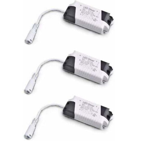 Set aus 3 Gleichstromtransformatoren (18–24 W), Eingangsspannung 85–265 V AC, 50/60 Hz, Ausgangsspannung 36–72 V DC, 240–260 mA. Geeignet zum Austausch von Einbaustrahlern und anderen LED-Leuchten. (1/4)