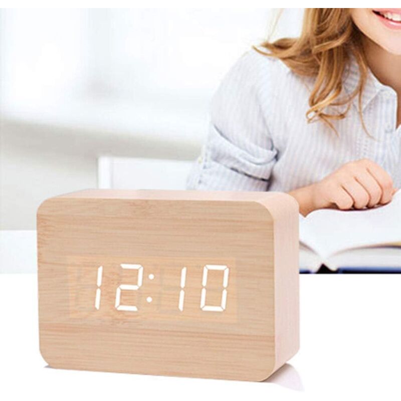 mooov Réveil Bamboo avec Écran LED Noir Et Température Intérieure Luminosité Réglable, 3 Alarmes Couleur Bois 477348 mooov Réveil Bamboo avec Écran LED Noir Et Température Intérieure Luminosité Réglable, 3 Alarmes Couleur Bois 477348