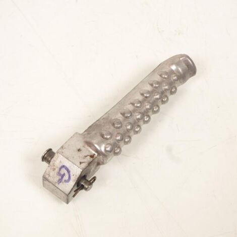[GEBRAUCHT] [GEBRAUCHTWAREN] Originaler Fußrast für Scooter TGB 50 Akros G15 (1/3)