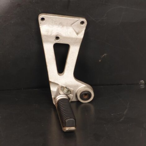 [GEBRAUCHT] [GEBRAUCHT] Beifahrerfußstütze Original für Suzuki Motorrad (1/3)