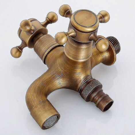 Robinet Style Ancien