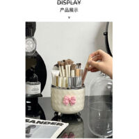 Cosmetic brush storage tube rotating cosmetic storage box desktop eye shadow tube dresser shelf with cover compartment.