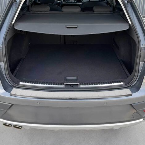 Protection seuil Coffre Pare-Chocs Compatible avec Seat Leon Break 2014-2020 Acier INOX (1/5)