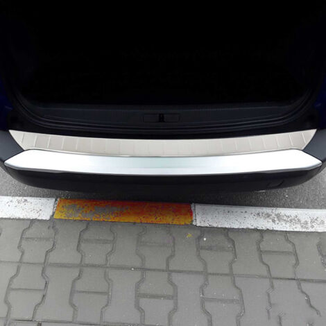 Protection seuil Coffre Pare-Chocs Compatible avec Peugeot 2008 2019-2024 INOX Brossé