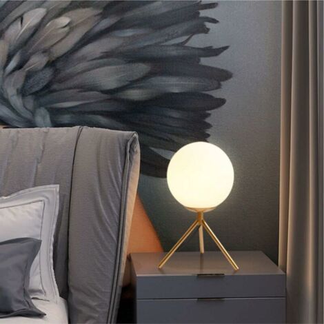 VURAHOME - Lampe de table en métal moderne de verre industriel 1-Light Lire Libre de lecture avec boule blanche blanche ombre table de chevet lampe de chevet pour chambre salon bureau (1/5)
