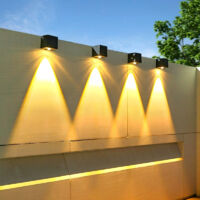 Lot de 4 appliques murales solaires d'extérieur, étanches,pour jardin, terrasse, cour, porte d'entrée, balcon, garage,trottoir(lumière blanche chaude)