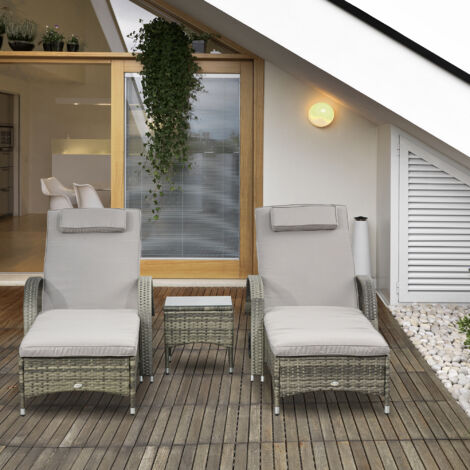 Lot de 2 Transats Bains de Soleil – Inclinaison Multipositions – Matelas, Têtière & Accoudoirs – Roulettes – Table Basse Verre Trempé – Résine Tressée Grise