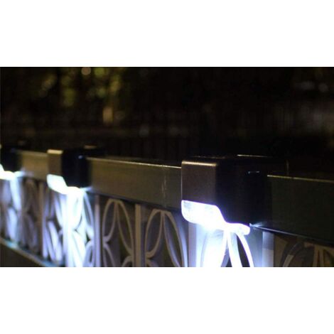 Lampes d'escalier extérieures à LED solaires blanches - Deux (1/5)