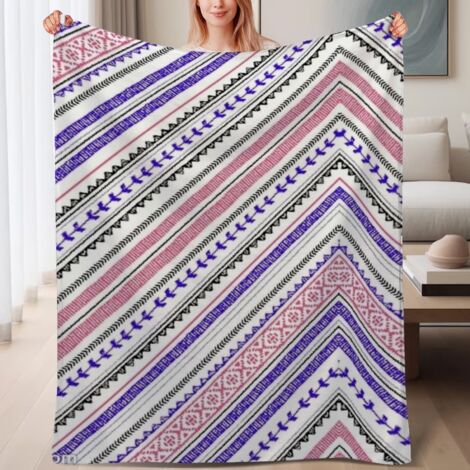 Couverture de lit en polaire, jeté doux et chaud pour le printemps, légère et luxueuse en microfibre de polyester, décoration pour chambre et salon, ajout parfait à la décoration, cadeau pour hommes f (1/4)