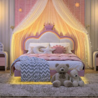 Lit simple capitonné 140x200 cm pour enfant, lit fille avec éclairage LED et application de contrôle, lit enfant design nuage, tête de lit réglable en hauteur, velours rose et blanc