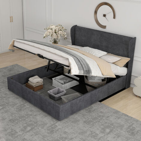 Lit moderne et minimaliste, avec un dessus-de-lit doux et confortable. dimensions : 160x200 cm. Couleur grise. Meuble de chambre multifonctionnel. Structure dotée d’un mécanisme de levage à gaz. (1/5)